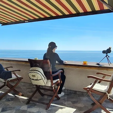 Magic Sea View 公寓